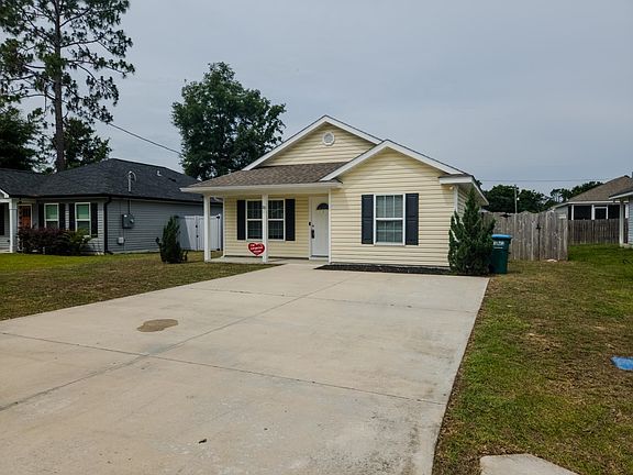 2nd image of 20 Tranquil Ln