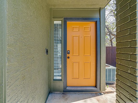 4th image of 12142 VISTA NOGAL ST