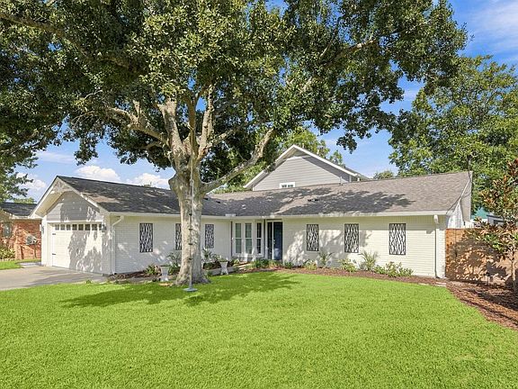 4th image of 14 Harbor Ln