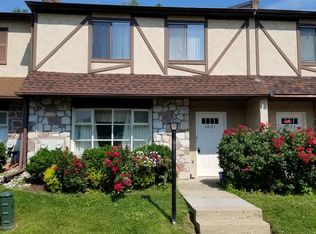 1021 Oakwood Dr #B, Huntingdon Valley, PA 19006