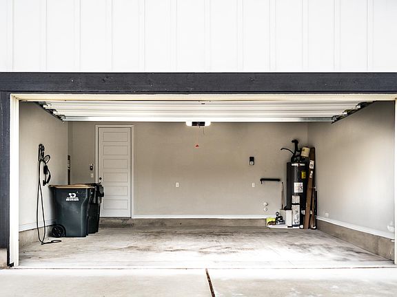 3rd image of 10020 Dalliance Ln