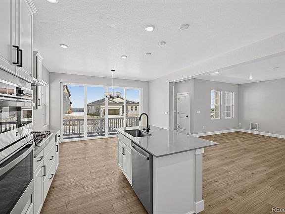 5th image of 9155 Violet Way