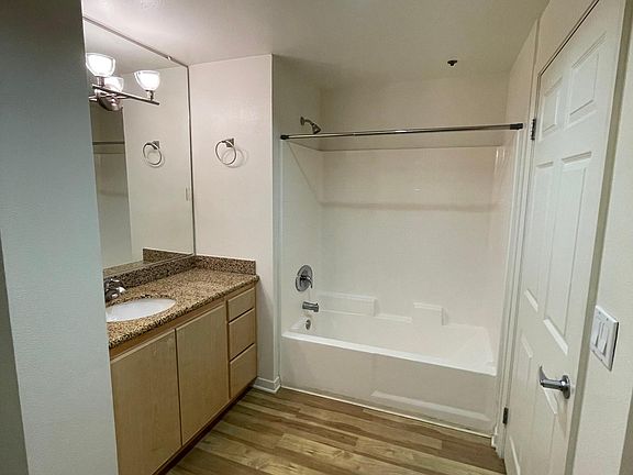 3rd image of 160 S Hudson Ave Unit 104