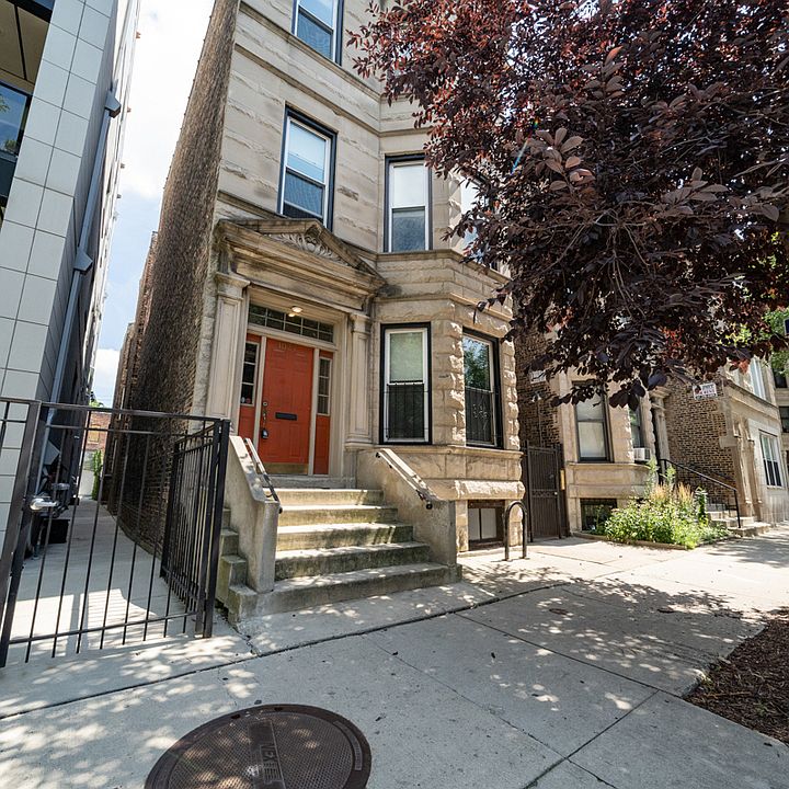 1st image of 1037 S Racine Ave #1F