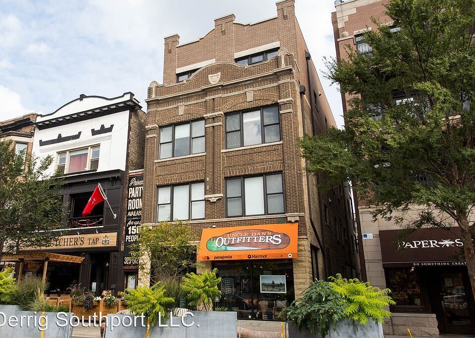 1st image of 3551 N Southport Ave APT 3