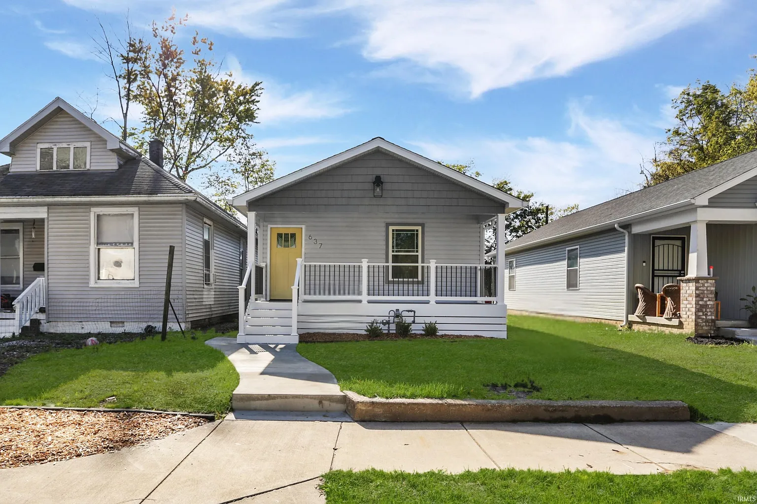637 Jackson Ave photo 1