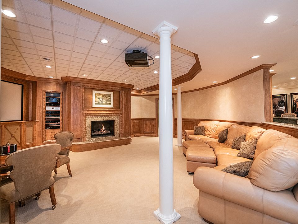 2nd image of 61 Hillburn Ln