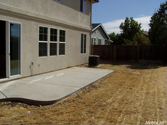 3rd image of 2404 S Creekside Dr
