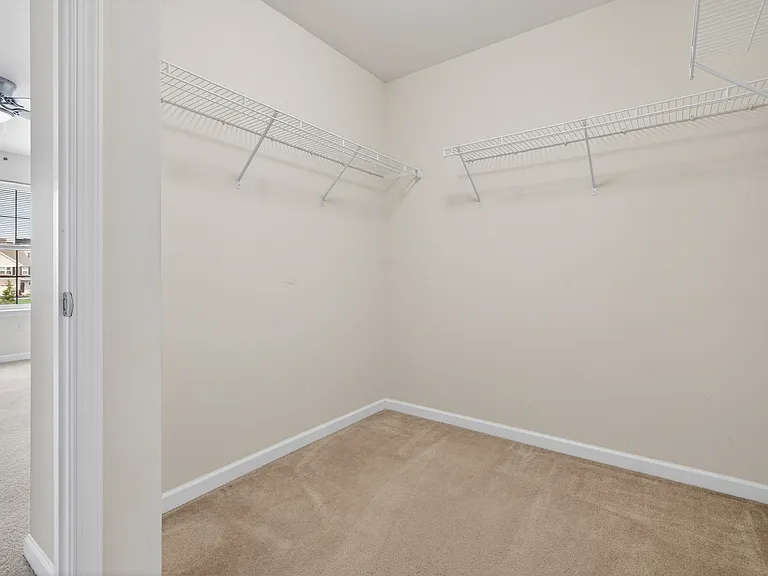 1772 Fairbank Ln — Photo 27