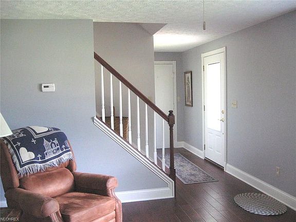 5th image of 948 Oakbrooke Dr