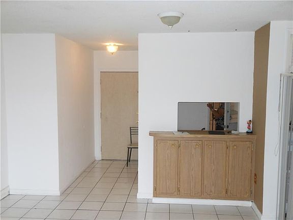 4th image of 11051 SW 200th St APT 202A