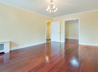 226 E 75th St APT 3A, New York, NY 10021