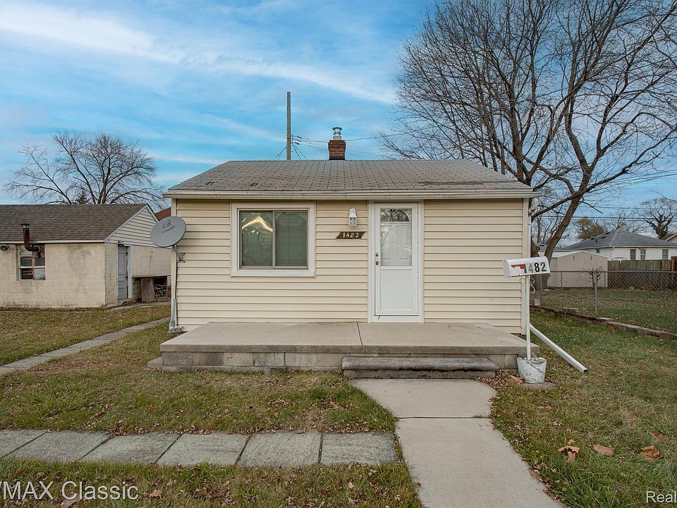1st image of 1482 College Ave