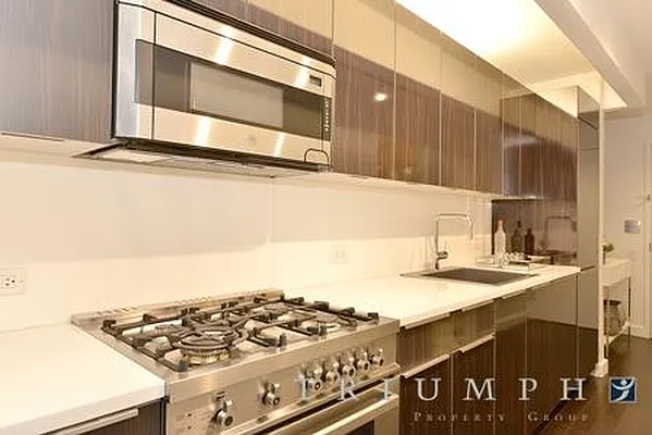 Rented by Triumph Property Group | media 8