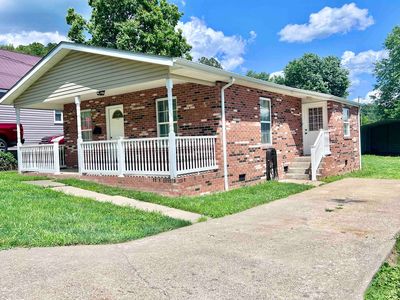 1430 Washington Ave, Milton, WV, 25541