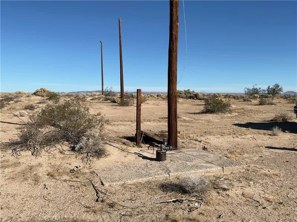 47039 Palma Vista Rd, Newberry Springs, CA 92365