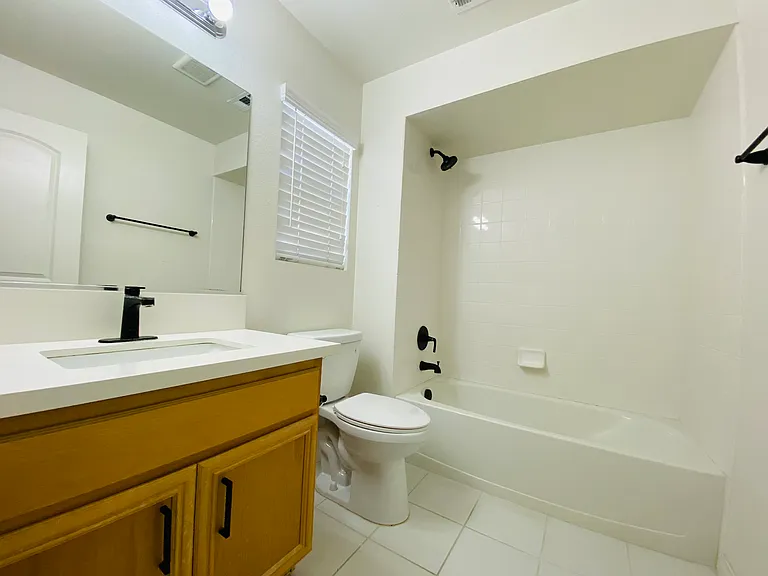 8692 Belmont St #B — Photo 3