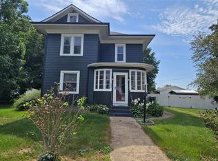 309 E State St, Baxter, IA 50028