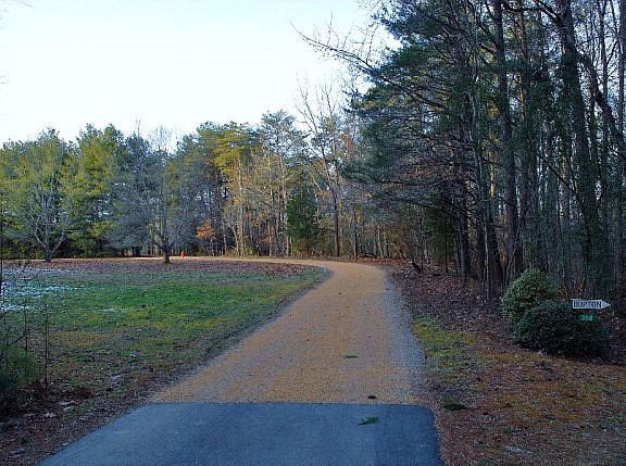 5th image of 386 Waddy Dr