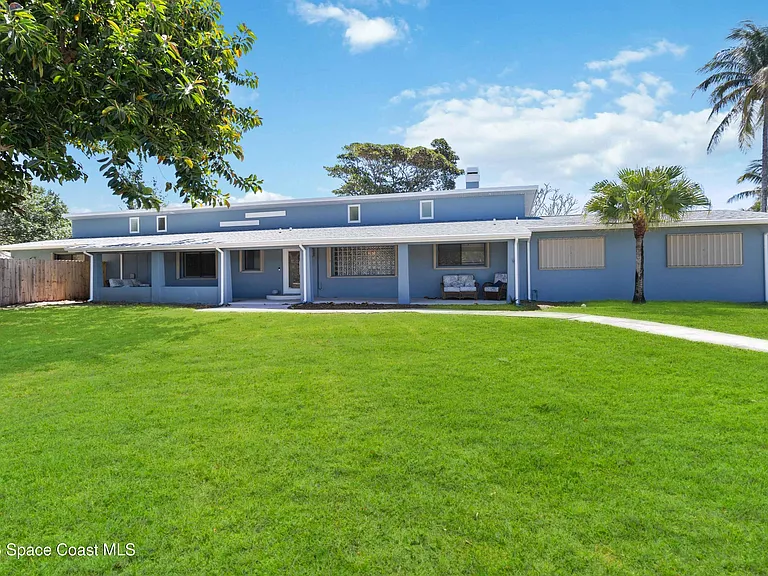 1201 S Shannon Ave — Photo 1