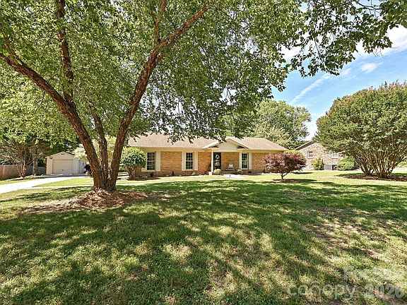 2nd image of 218 Sturbridge Dr
