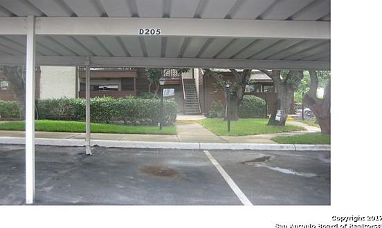 2nd image of 10527 Perrin Beitel Rd #205