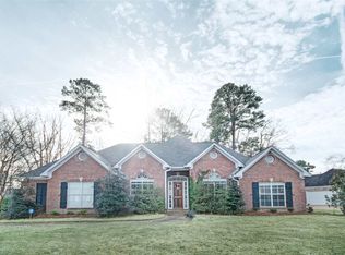 1018 Riverchase North Dr, Brandon, MS