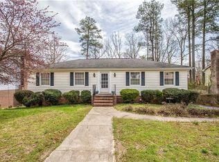 403 Nottingham Dr, Colonial Heights, VA 23834