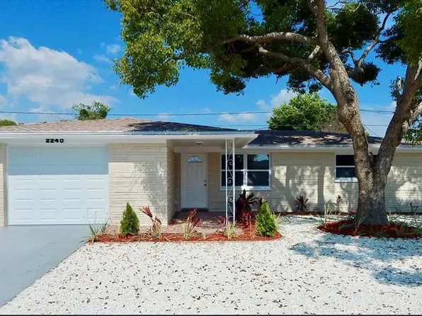 2240 Tahitian Dr, Holiday, FL 34691