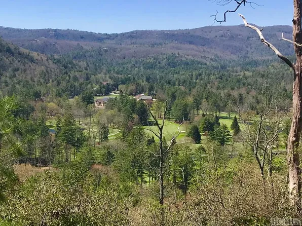 7 Golf View Rd, Cashiers, NC 28774
