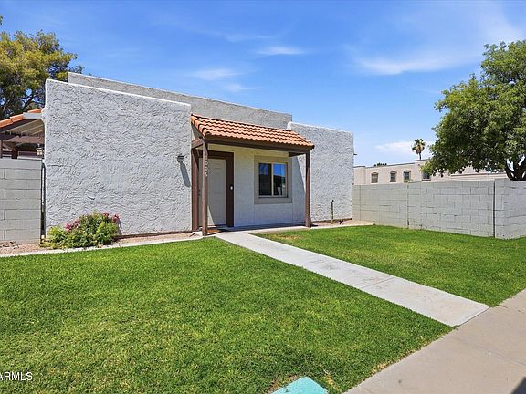 2nd image of 1006 E REDFIELD Road