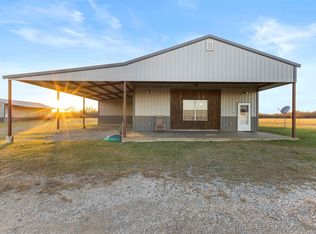 7011 Robinson Rd, Caddo, OK 74729