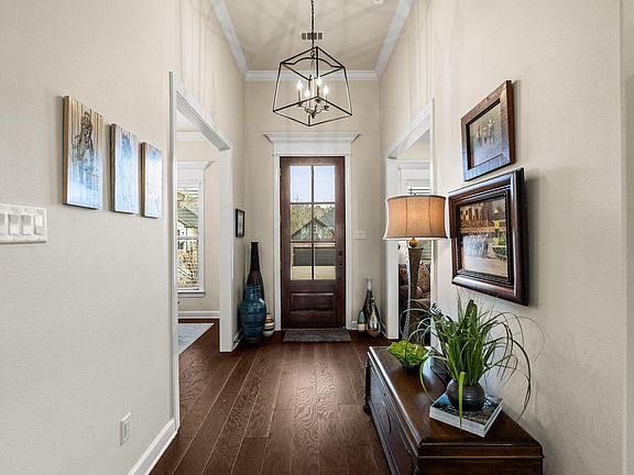 5th image of 145 Ridgeview Trl