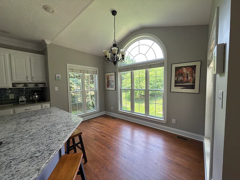 1108 Winterberry Ln — Photo 15