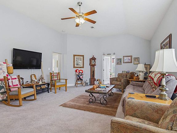 5th image of 5610 Vendome Ct