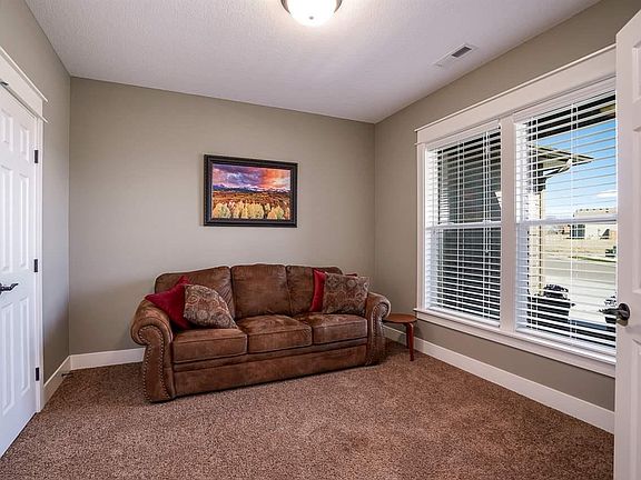 5th image of 4208 S Zillah St