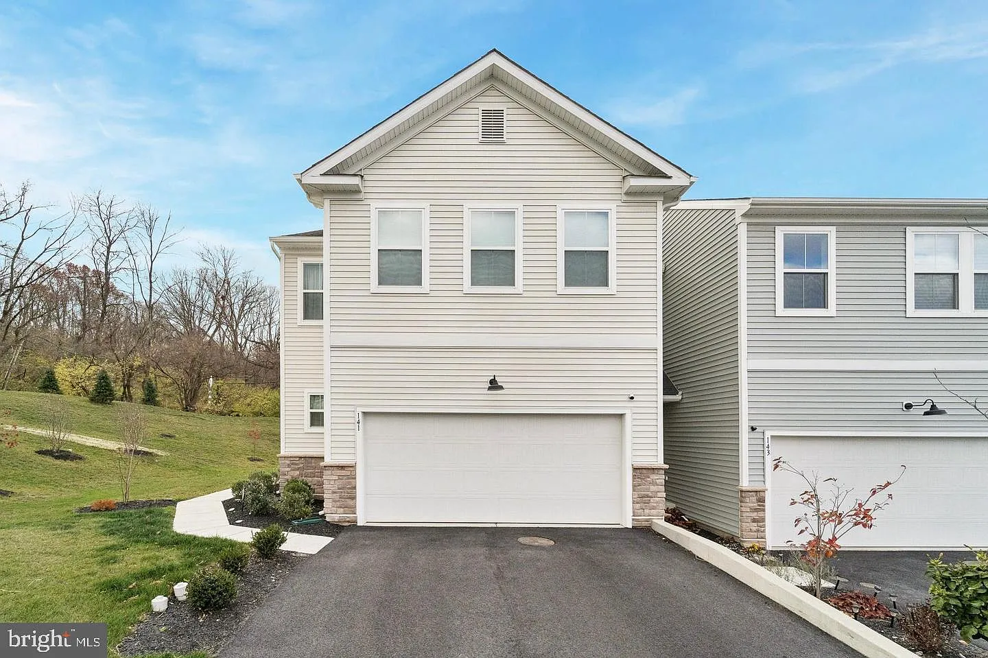 141 Four Leaf Dr photo 1