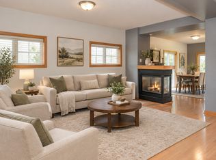 114012 Hundertmark Rd, Chaska, MN 55318