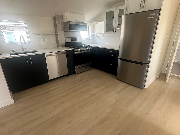 557 E Hudson St #2 — Photo 1