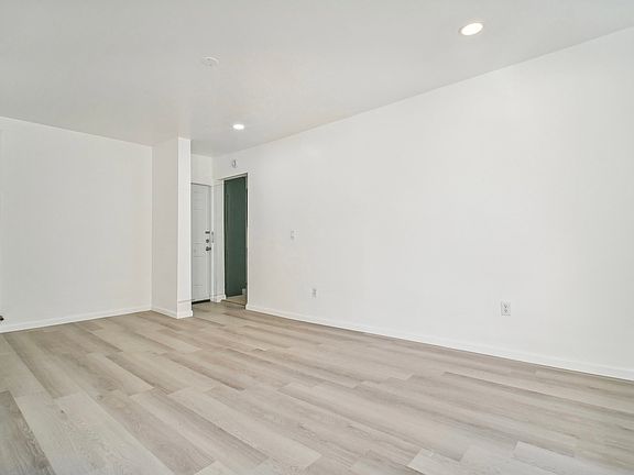 3rd image of 176 Brookwood St Floor 2