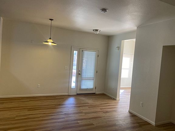 3rd image of 2541 S Bahama Cir