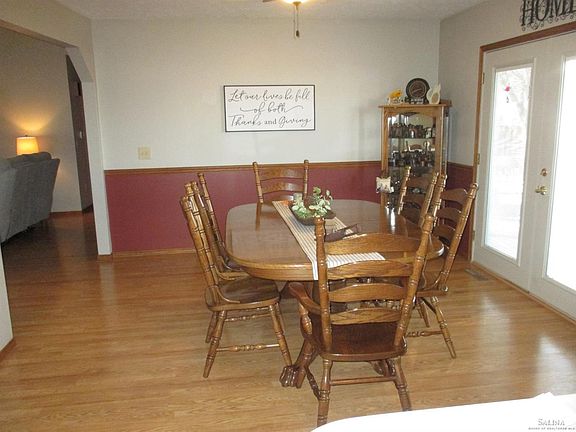 5th image of 1422 Austin Cir