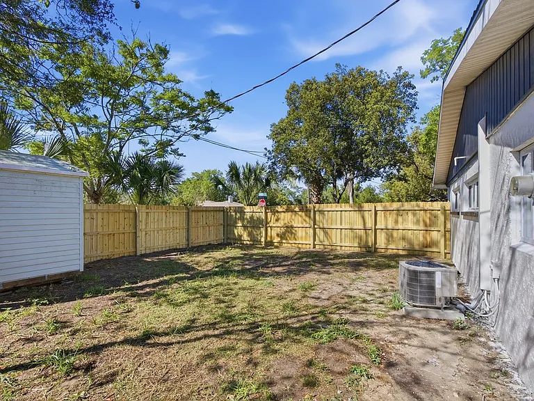 6052 Central Ave — Photo 15