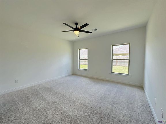 5th image of 34312 Campana Ln