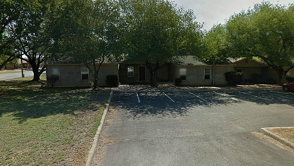 1st image of 1200 E Frio St