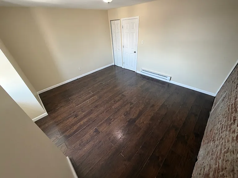 909 W Tilghman St #2 — Photo 9