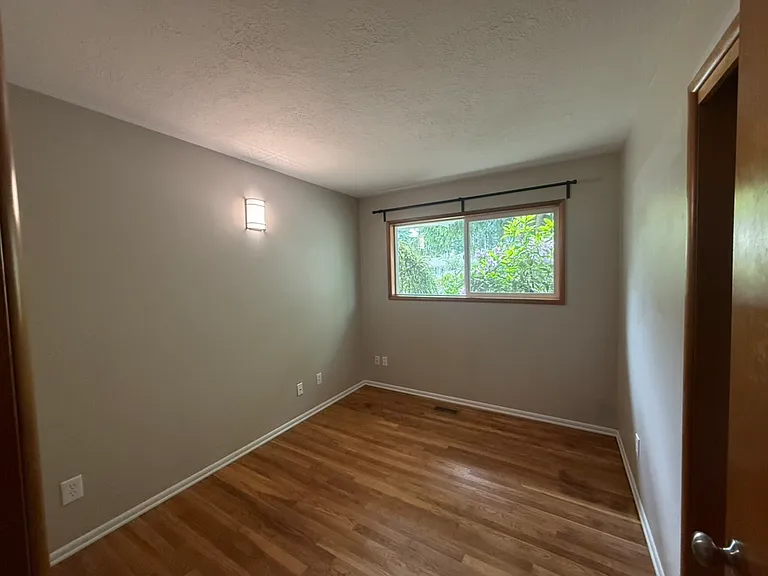 12913 SE Taylor Ct — Photo 13