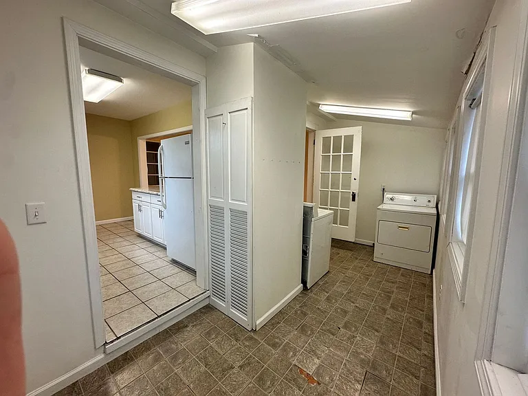 814 Mayfield Hwy — Photo 5