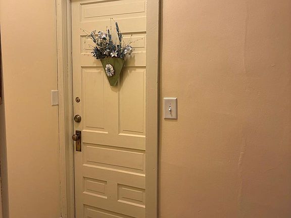 5th image of 330 Broad St #2R