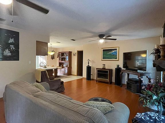 3rd image of 11160 NW 92nd Ct